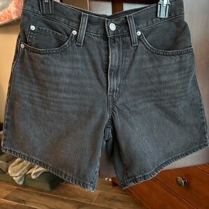 Levi's 94’ baggy Black washed Jean Shorts for Women